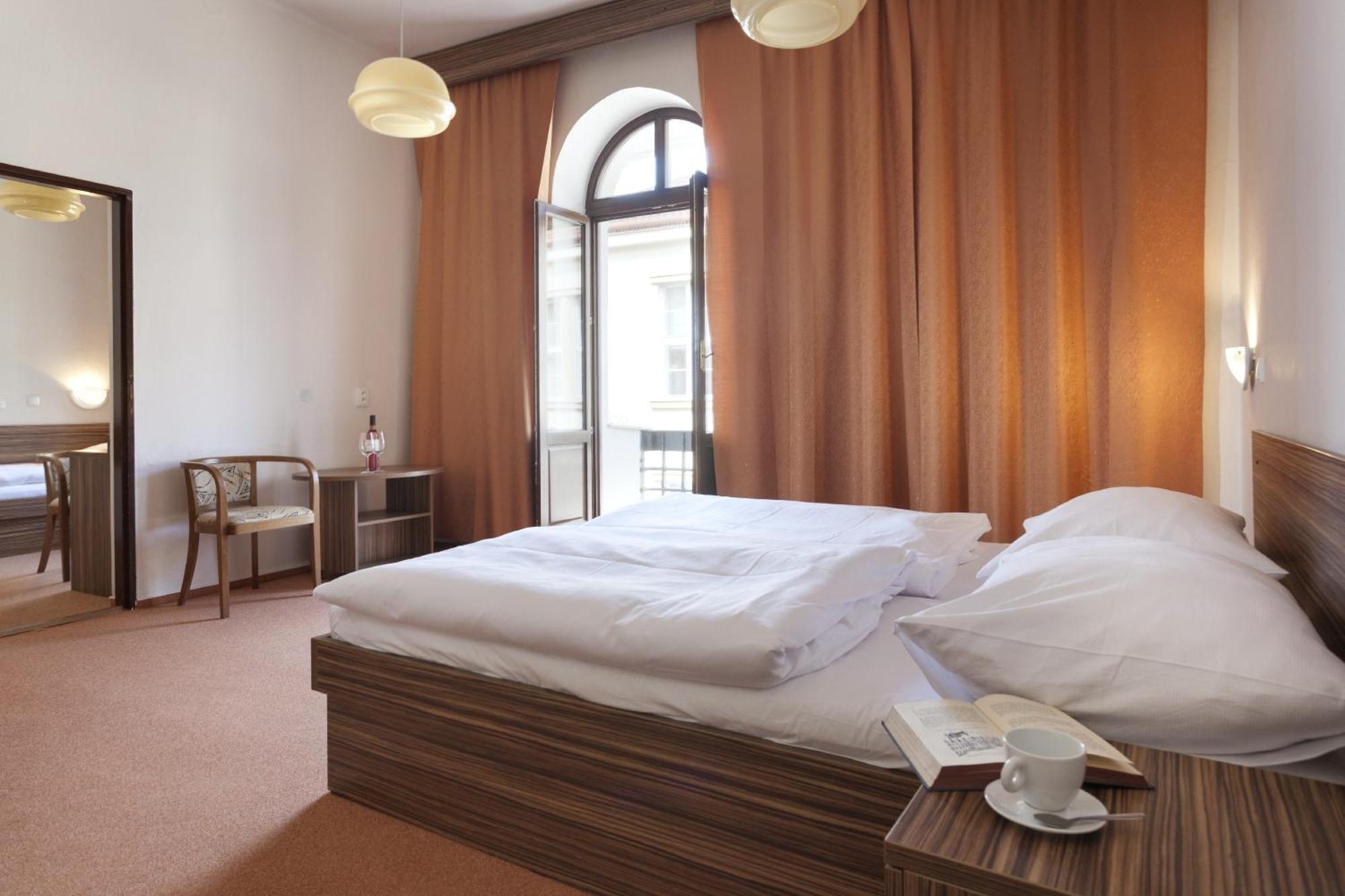 B&B Hotel Praha Нови-Йичин Номер фото