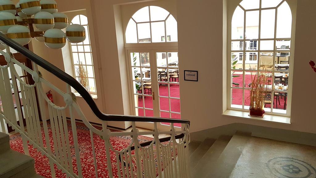 B&B Hotel Praha Нови-Йичин Экстерьер фото